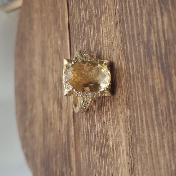 Thailand gold filled Yellow topaz cocktail ring‎ size 7 R573